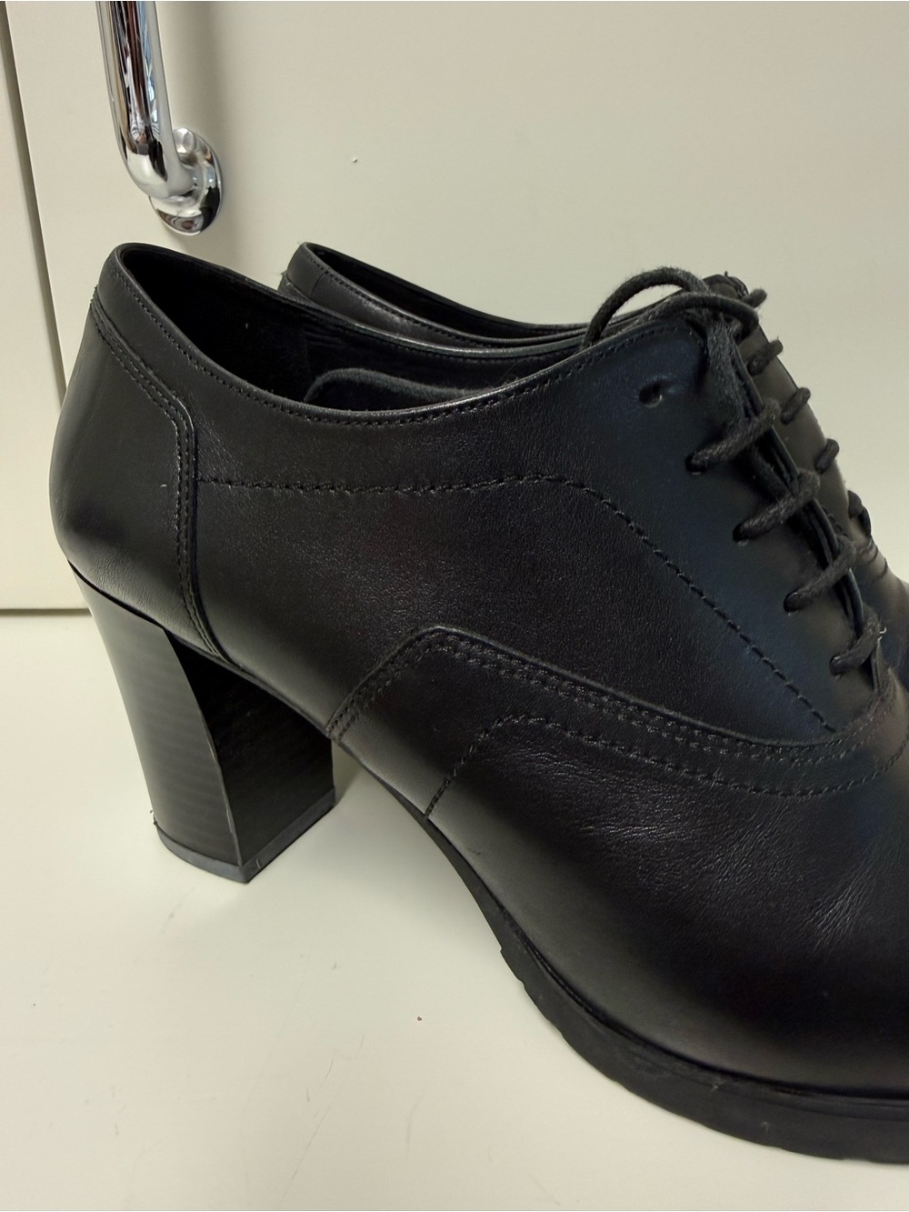 Geox Black Leather Lace-Up Block Heel Booties Size US 8